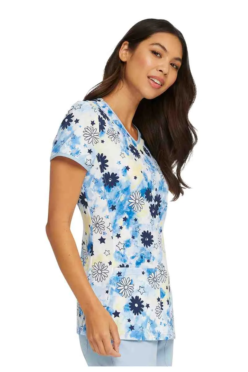 HeartSoul Women's V-Neck Print Scrub Top | Daisy Spirit