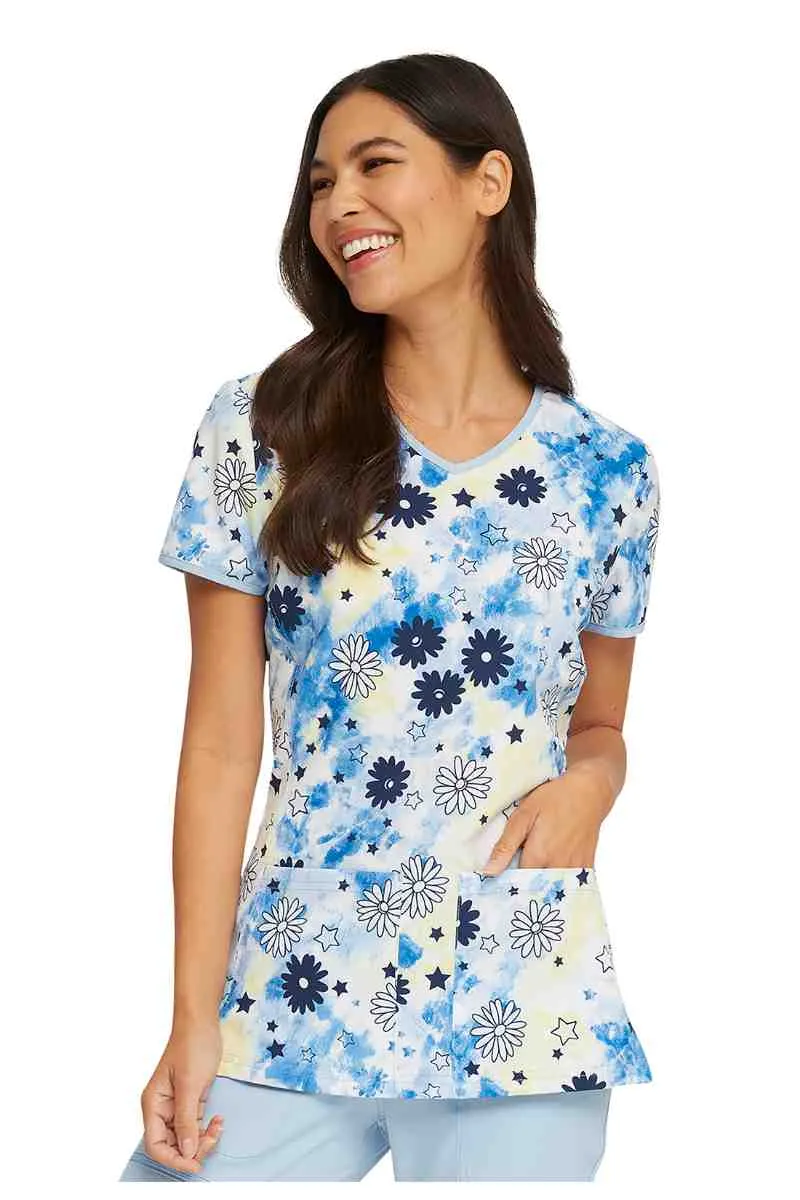 HeartSoul Women's V-Neck Print Scrub Top | Daisy Spirit