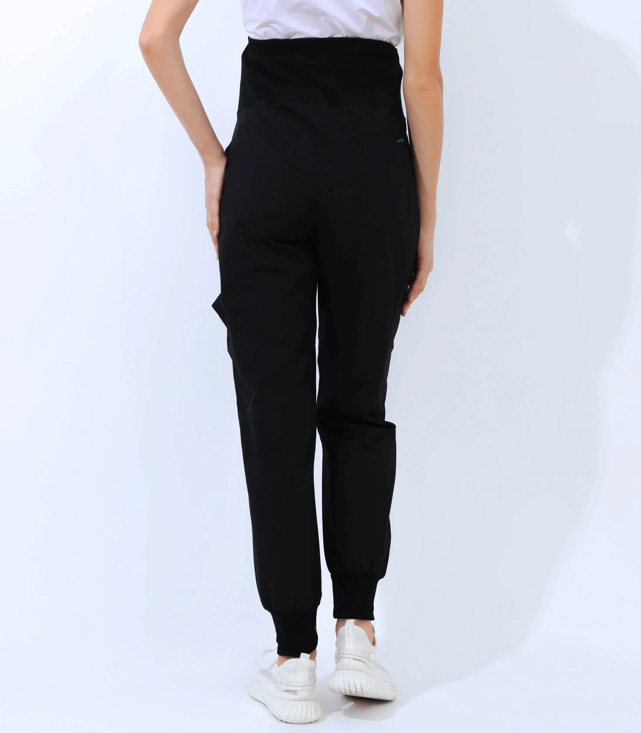 Mae Maternity Scrub Jogger Pants